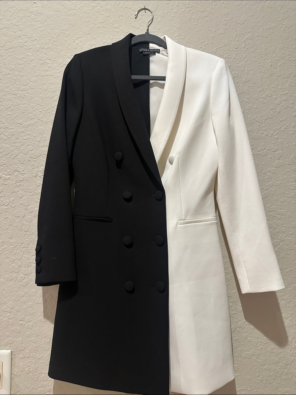 Alice + Olivia Black and White Colorblock Double-Breasted Tuxedo Dress
